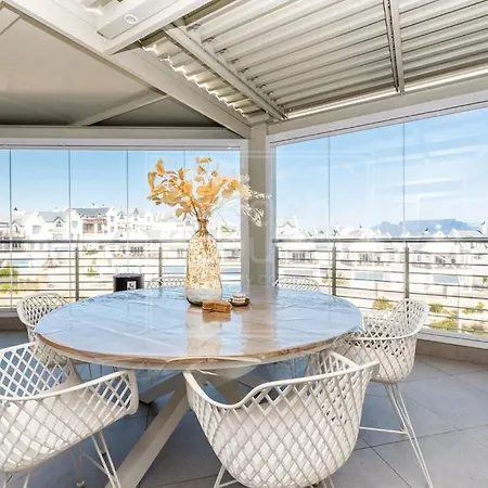 Luxury 3 Bedroom, 3 Bathroom Top Floor Beachfront, Big Bay, 67 Bona View Cape Town Exterior photo