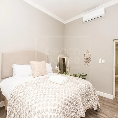 Luxury 3 Bedroom, 3 Bathroom Top Floor Beachfront, Big Bay, 67 Bona View Cape Town Exterior photo