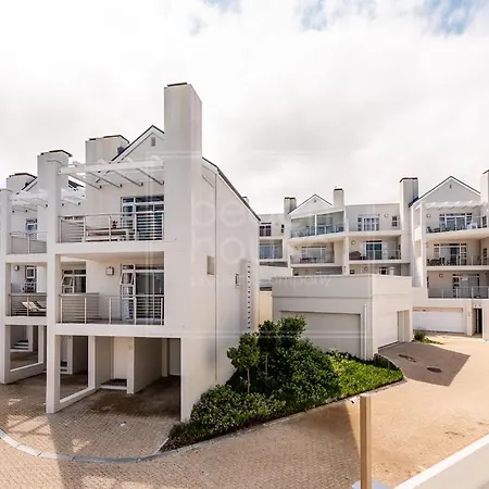 Luxury 3 Bedroom, 3 Bathroom Top Floor Beachfront, Big Bay, 67 Bona View Cape Town Exterior photo