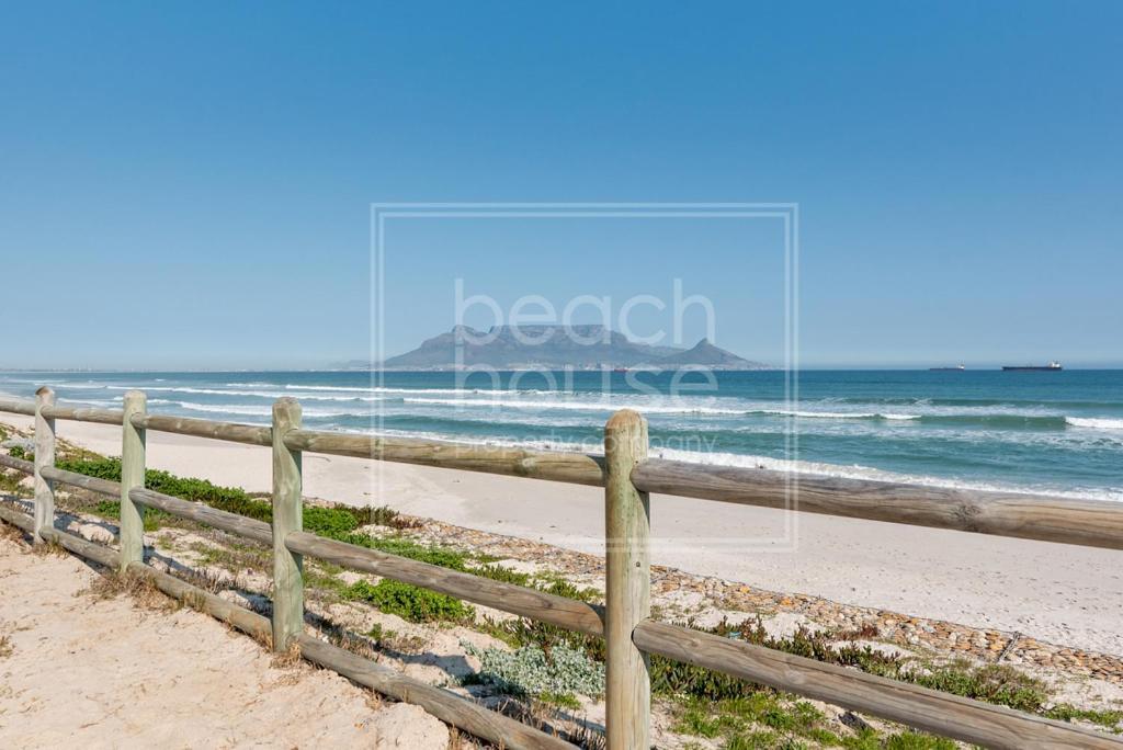 Luxury 3 Bedroom, 3 Bathroom Floor Beachfront, Big Bay, 67 Bona View Appartement Kaapstad