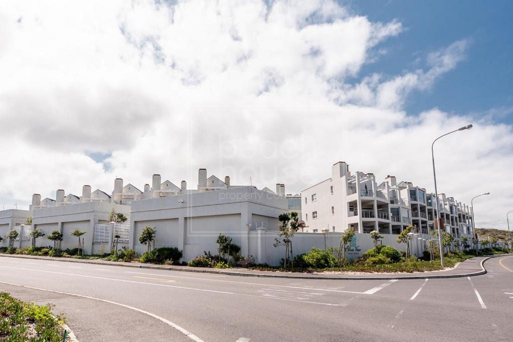 Luxury 3 Bedroom, 3 Bathroom Floor Beachfront, Big Bay, 67 Bona View Appartement *